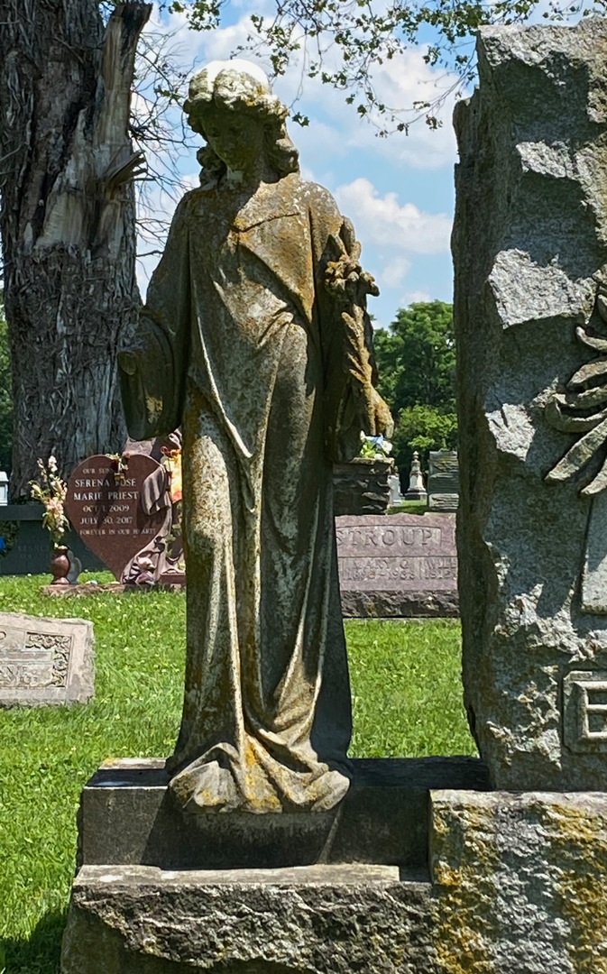 Egelston grave statue photo1.jpeg Egelston grave statue photo1.jpeg