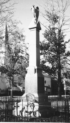 00294 War Memorial; Vienna, OH.jpg 00294 War Memorial; Vienna, OH.jpg