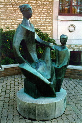 00686 Mother and Child.jpg 00686 Mother and Child.jpg