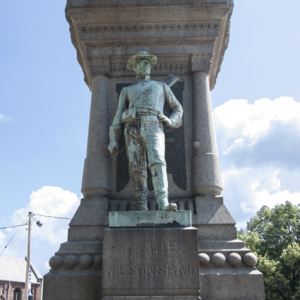 Civil War Monument 4.jpg