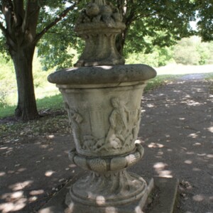 Grand Italiante Urn A2.JPG